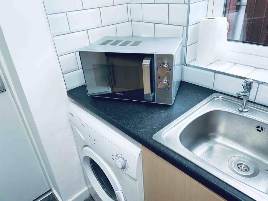 Homely 3 Bed Town House In Coventry City Centre Buitenkant foto
