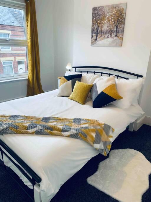 Homely 3 Bed Town House In Coventry City Centre Buitenkant foto